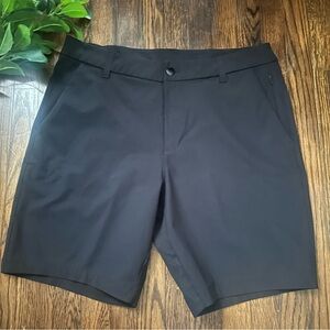 Lululemons Men's Black Shorts sz 33